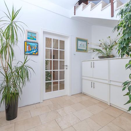 Apartments Sokol Makarska Bagian luar foto