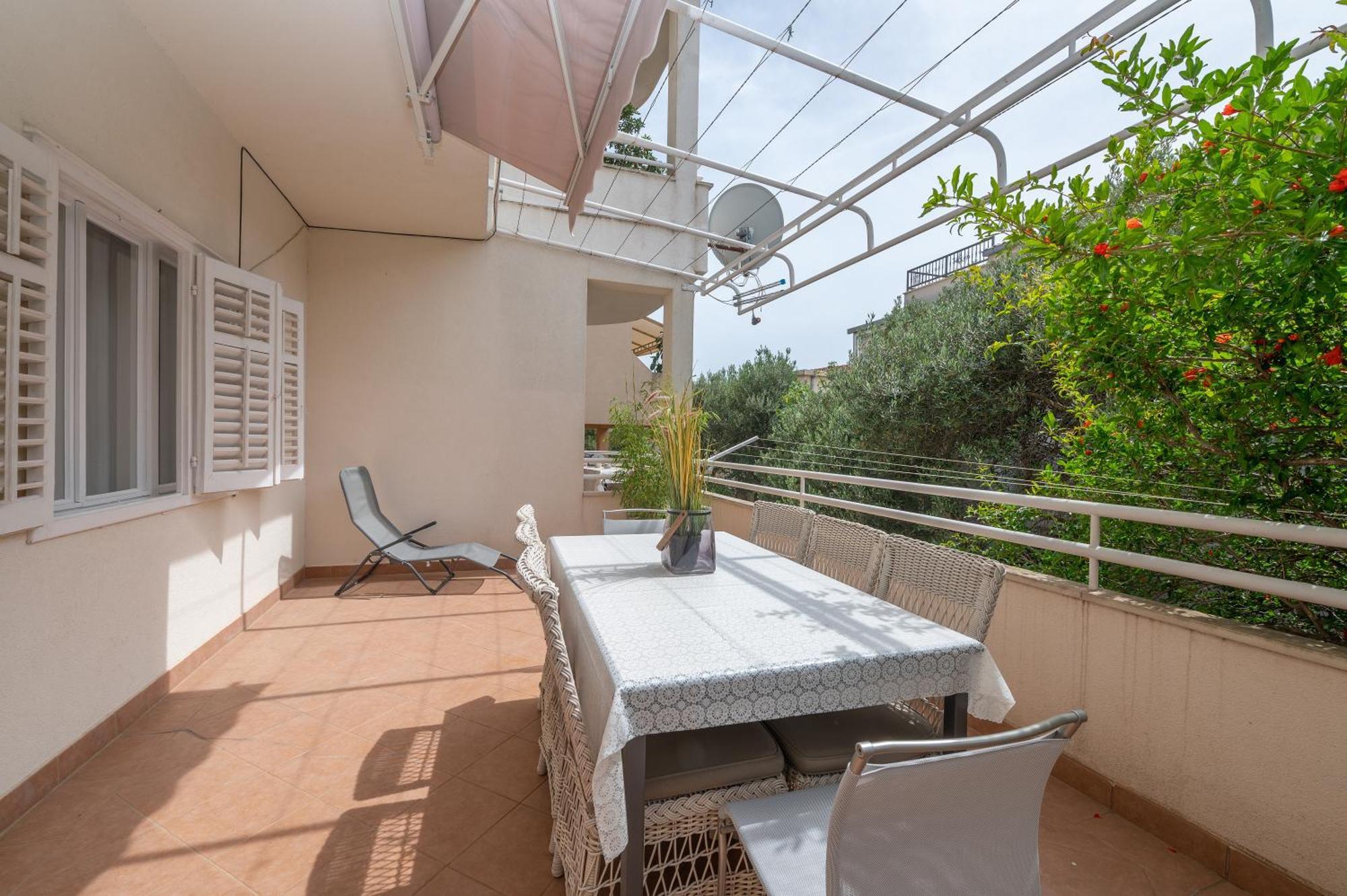 Apartments Sokol Makarska Bagian luar foto