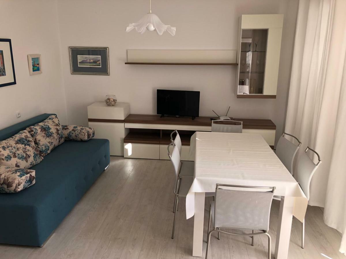 Apartments Sokol Makarska Bagian luar foto